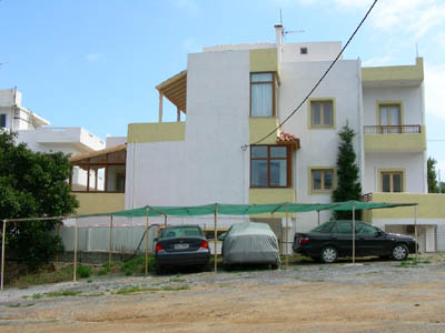 the side view of the apartments