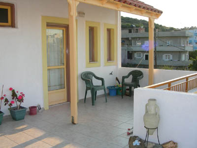 studios for rent all year round in Agia Pelagia