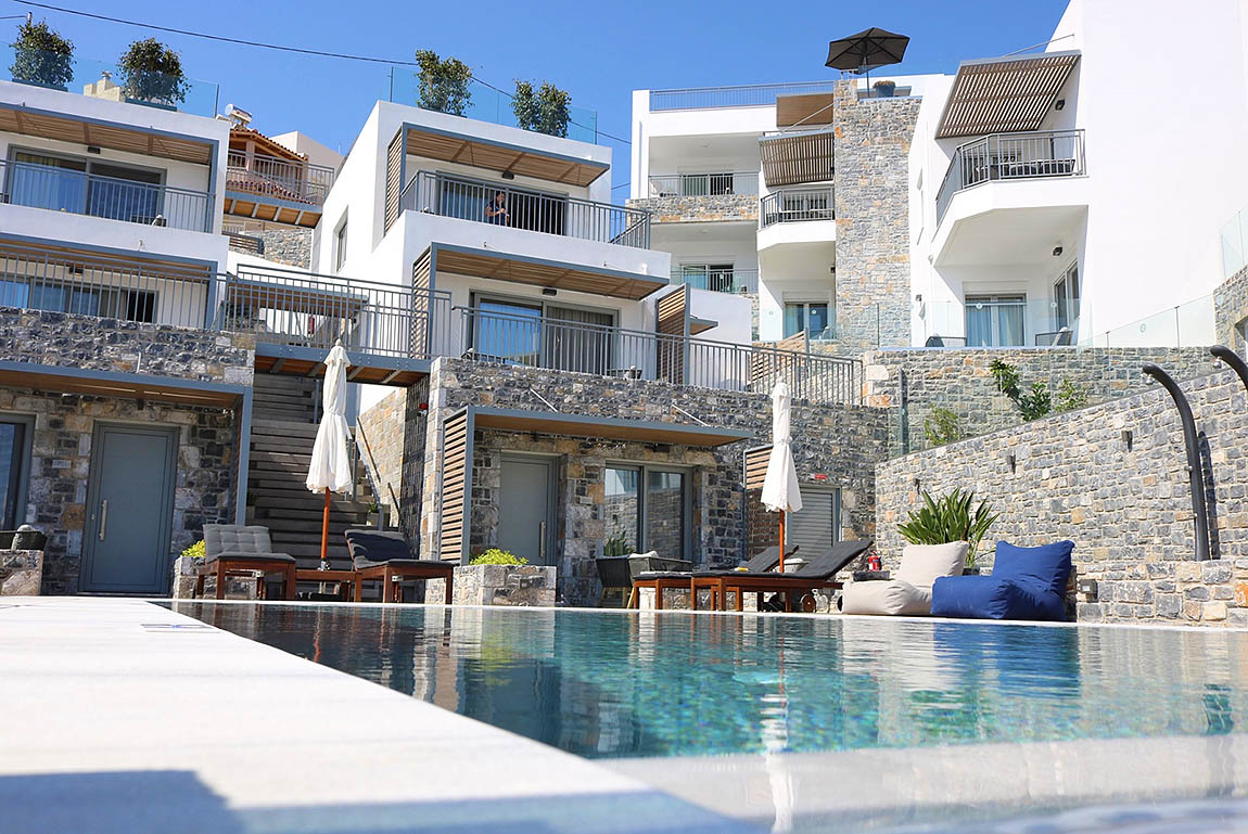 Agia Pelagia Seascape Luxury Resort Hotel - the swimming pool