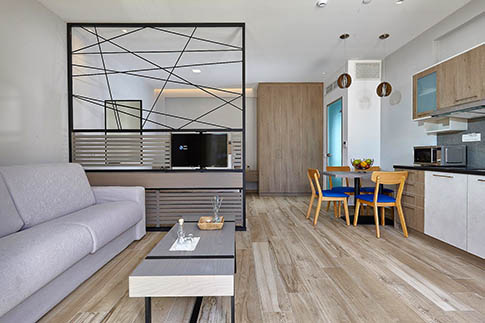 Luxury hotel rooms in Agia Pelagia