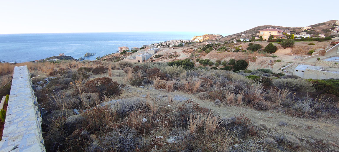 Land plot for sale by owners in Amoudi (Mades) in Agia Pelagia area Crete