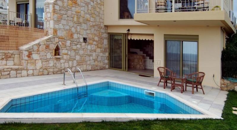Villa for rent - villa's private swimming pool