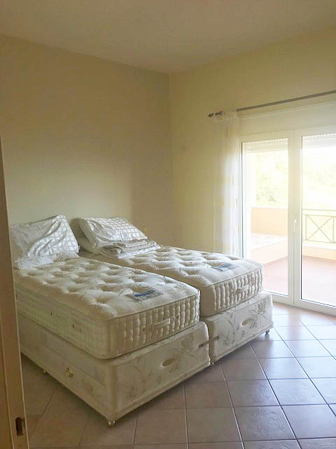 Rogdia (Rodia) villa for sale - house bedroom